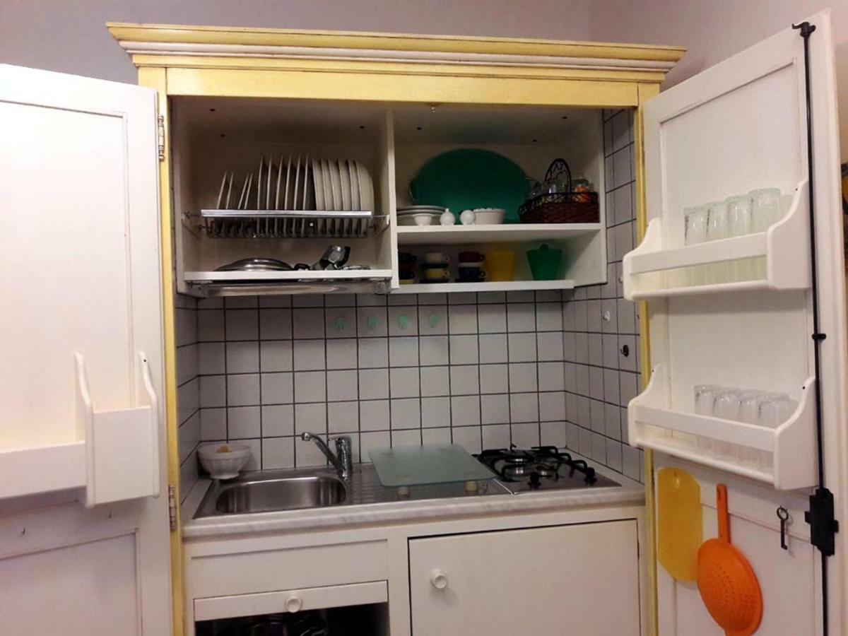 Ferienwohnung Invit Arti Capoterra Exterior foto